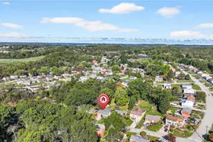 332 Holiday Park Dr, Pittsburgh, PA 15239 - Photo 36