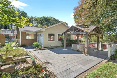 332 Holiday Park Dr, Pittsburgh, PA 15239 - Photo 28