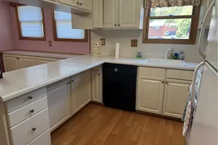 636 Dahlia Dr, Monroeville, PA 15146 - Photo 16