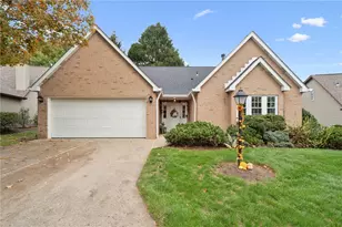 209 Cambridge Dr, Springdale Township, PA 15049 - Photo 1