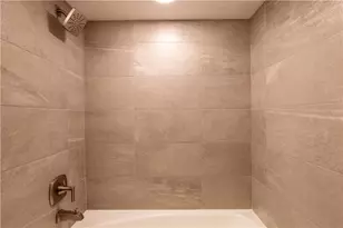 138 Green Dr, Pittsburgh, PA 15236 - Photo 18