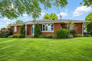 7 Lydia Dr, South Union Township, PA 15401 - Photo 4