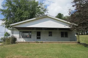 35 Pleasant Valley Rd, Buffalo Township, PA 15323 - Photo 1