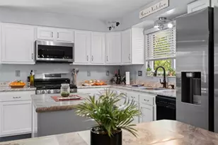 3000 Fadette St, Pittsburgh, PA 15204 - Photo 10