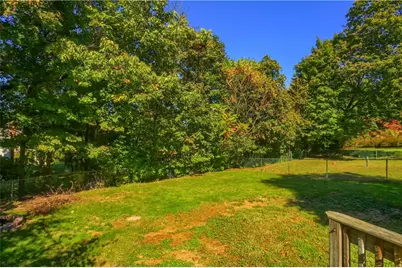 907 Valleyview Drive, McKeesport, PA 15034 - Photo 6