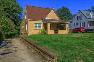 907 Valleyview Dr, McKeesport, PA 15034 - Photo 2