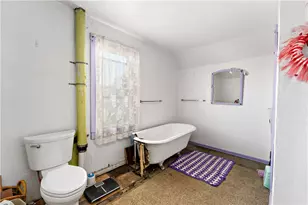 221 Center Ave, Oakdale, PA 15071 - Photo 22