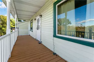 221 Center Ave, Oakdale, PA 15071 - Photo 2