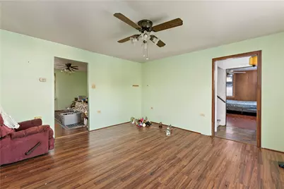 221 Center Ave, Oakdale, PA 15071 - Photo 6