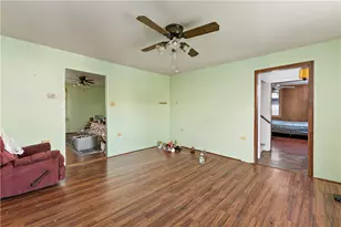 221 Center Ave, Oakdale, PA 15071 - Photo 6