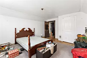 221 Center Ave, Oakdale, PA 15071 - Photo 18