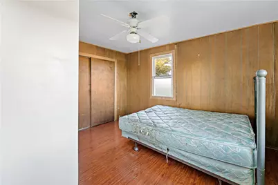 221 Center Ave, Oakdale, PA 15071 - Photo 16