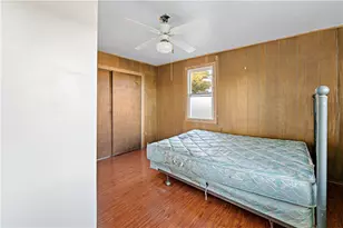 221 Center Ave, Oakdale, PA 15071 - Photo 16