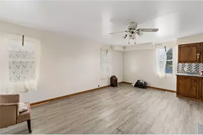 221 Center Ave, Oakdale, PA 15071 - Photo 12