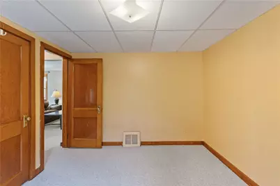 274 Lakeview Dr, South Strabane, PA 15301 - Photo 24