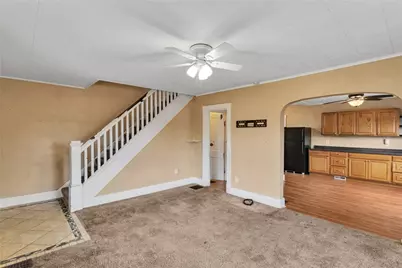 530 Holmes Ave, Baden, PA 15005 - Photo 12