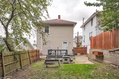 530 Holmes Ave, Baden, PA 15005 - Photo 4