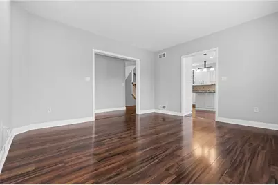 110 Aspen Ln, Seven Fields Boro, PA 16046 - Photo 14