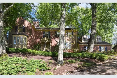 465 Woodland Hills Dr, Pittsburgh, PA 15235 - Photo 2