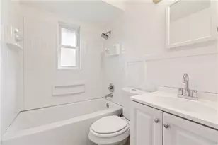 582 Lorraine Rd, Pittsburgh, PA 15221 - Photo 14