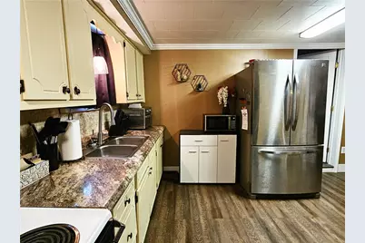 10 Eggers Ave, Belle Vernon, PA 15012 - Photo 4