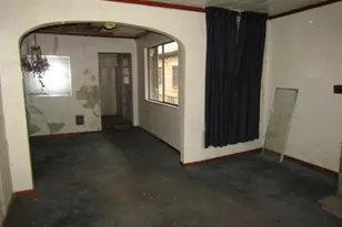 7343 Burton St, Pittsburgh, PA 15218 - Photo 8