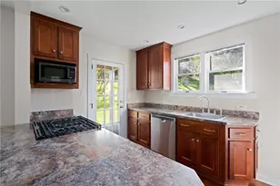 101 Sunset Dr, Ross Twp, PA 15237 - Photo 12