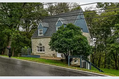 4166 Mount Royal Blvd, Hampton, PA 15101 - Photo 1