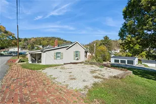 1316 Hancock Ave, Oaklahoma Boro, PA 15690 - Photo 24