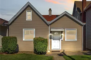 605 Pittsburgh St, East McKeesport, PA 15035 - Photo 1