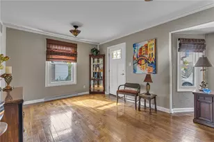 979 Seventh St, Beaver, PA 15009 - Photo 2