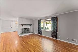 106 Stratford Dr, Peters Township, PA 15317 - Photo 4