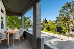 2033 Plainview Ave, Pittsburgh, PA 15226 - Photo 4