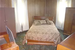 916 Coal St, Luzerne Township, PA 15475 - Photo 6