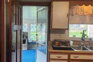 200 Champa St, Pittsburgh, PA 15235 - Photo 10