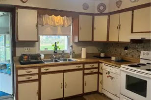 200 Champa St, Pittsburgh, PA 15235 - Photo 8