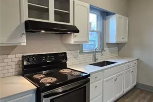 238 Malleable St, Sharon, PA 16146 - Photo 6