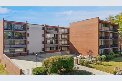 446 Hoodridge Dr #310, Pittsburgh, PA 15234 - Photo 1