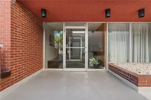 446 Hoodridge Dr, Pittsburgh, PA 15234 - Photo 2