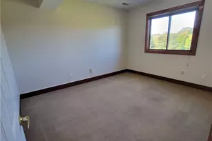 2652 Hidden Valley Dr, Pittsburgh, PA 15241 - Photo 18