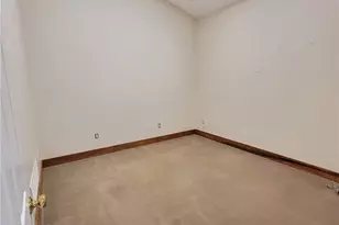 2652 Hidden Valley Dr, Pittsburgh, PA 15241 - Photo 16