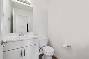 498 Sunview Cir, Derry Township, PA 15650 - Photo 10