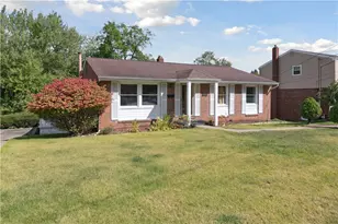 5021 Elmwood Dr, Pittsburgh, PA 15227 - Photo 2