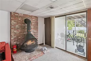 5021 Elmwood Dr, Pittsburgh, PA 15227 - Photo 10