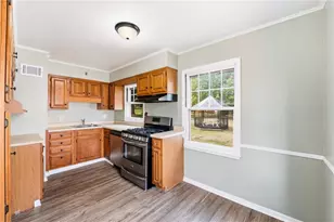 396 S 4th St, Sharpsville, PA 16150 - Photo 16