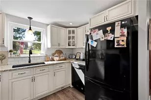 348 Logan Rd, Bethel Park, PA 15102 - Photo 8