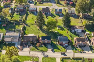 348 Logan Rd, Bethel Park, PA 15102 - Photo 40