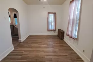 439 Longfellow St, Vandergrift, PA 15690 - Photo 8