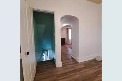 439 Longfellow Street, Vandergrift, PA 15690 - Photo 10