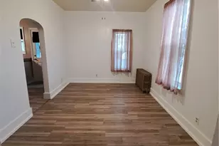 439 Longfellow St, Vandergrift, PA 15690 - Photo 10
